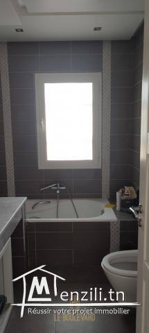 A Vendre Villa S+4 Avec Sous-sol Située à Jinene Benikhiar