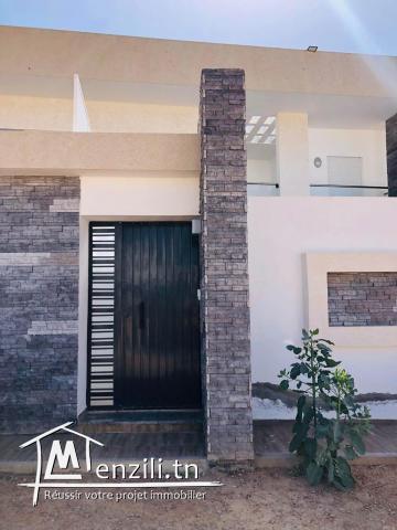 Villa S+3 avec piscine à Djerba la zone touristique