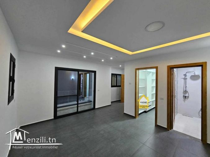 Luxueuse villa contemporaine avec piscine à vendre proche la mer à Djerba