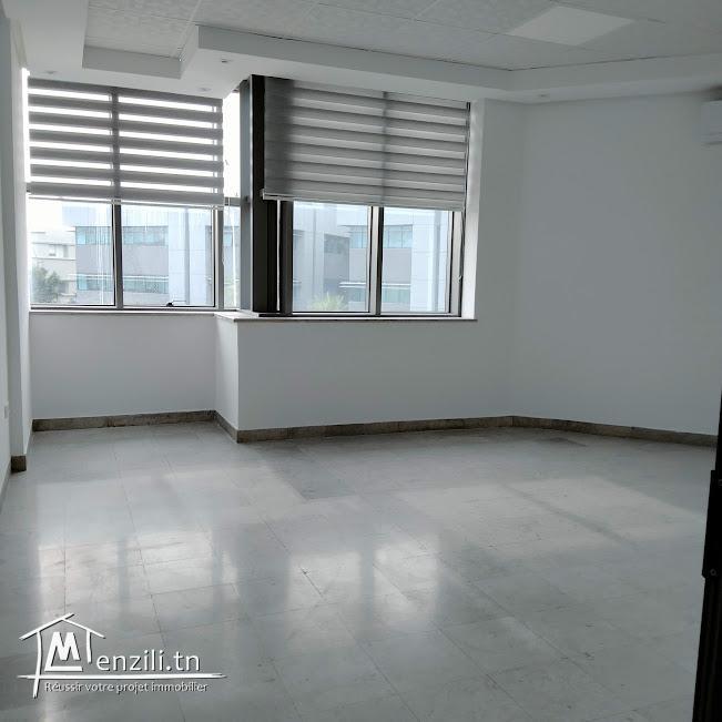 Immeuble bureautique hs au lac 3kram