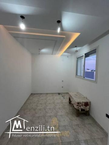 A louer Etage de villa S2 au 2éme étage à Sidi Mahersi Nabeul