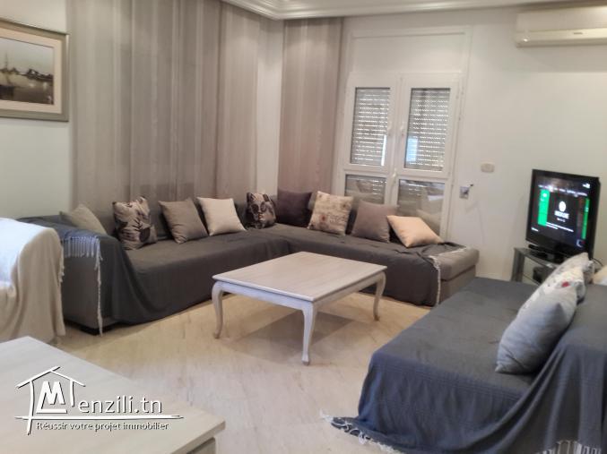 A Louer à Nord Hilton étage de villa avec terrasse et jardin privé