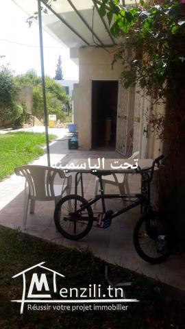 A Louer à Nord Hilton étage de villa avec terrasse et jardin privé