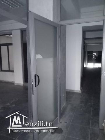 Local commercial à louer RDC sur avenue de la liberté niveau place pasteur