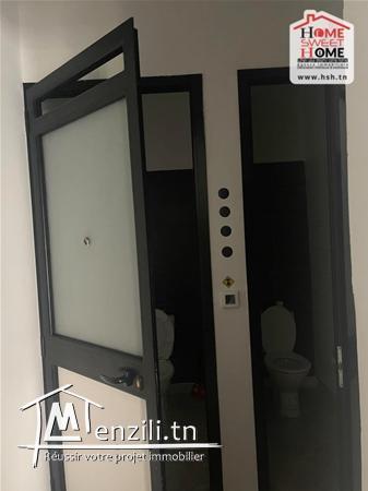 Fond Tim à Vendre Aux Jardins de Carthage