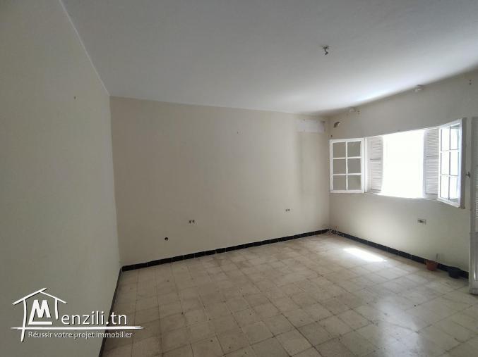 للبيع في وسط مدينة بنزرت