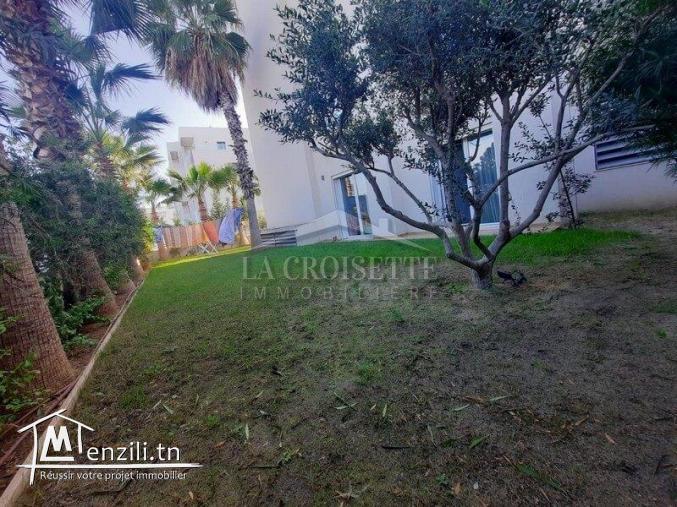 Rez de chaussée S4 meublé avec piscine à La Marsa MAL4285