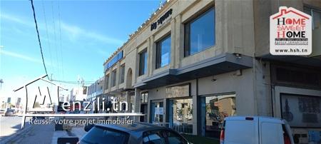 Showroom Melbourne à Louer à La Soukra