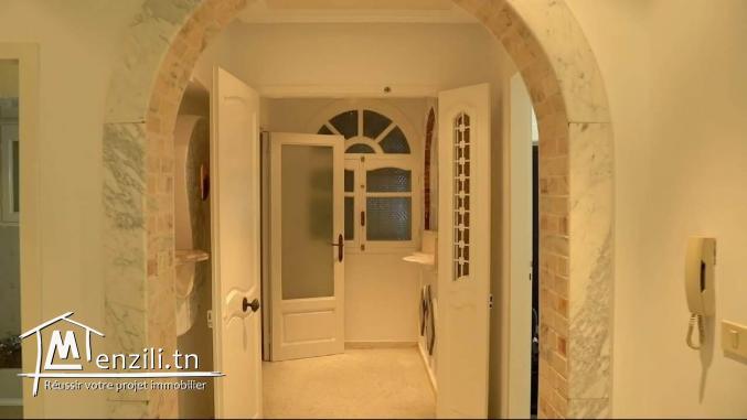 للبيع فيلا طريق المطار كلم 4,5 صفاقس.(قرب كلية الاداب)