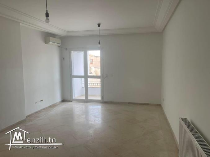 S+3 à vendre La soukra choutrana (pres de AZIZA sidi salah)