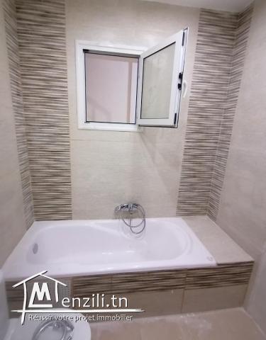 A louer Étage d'une villa haut standing à Rades radés radès méliène