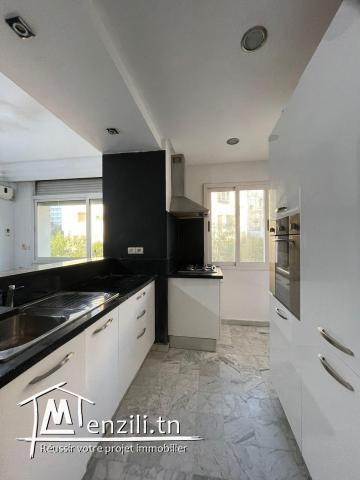 Charmant Appartement S+1 Meublé à Ennasr 2