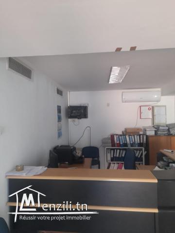 local / dépôt à louer zone industrielle sidi abdelhamid