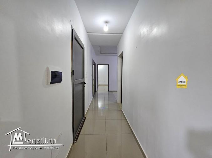 Location annuelle villa avec piscine non meublée à Midoun Djerba