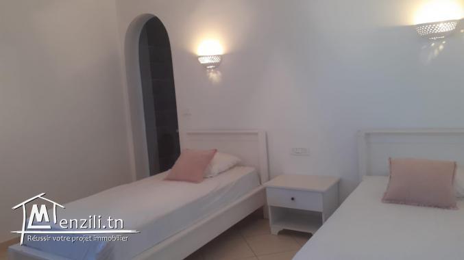 Villa neuve avec piscine en zone touristique