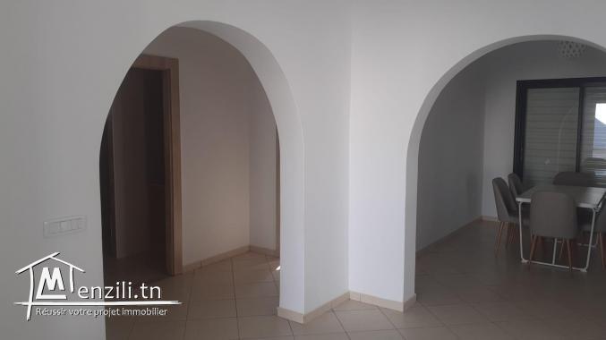 Villa neuve avec piscine en zone touristique