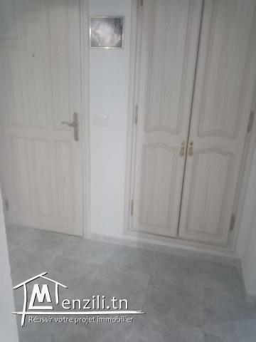 S1 tres propre meuble super emplacment marsa ville
