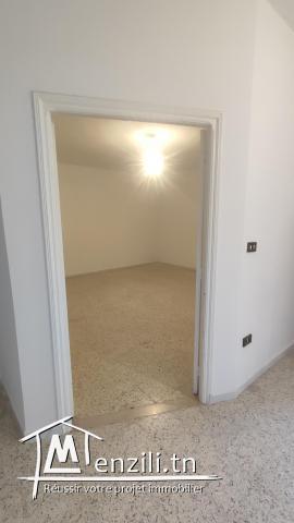 منزل طابقين له شهادة ملكية خاصة