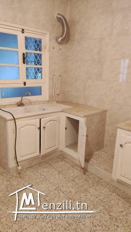 منزل طابقين له شهادة ملكية خاصة