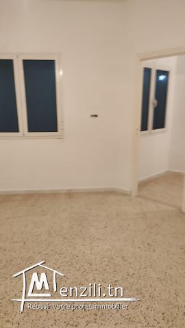 منزل طابقين له شهادة ملكية خاصة