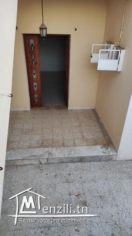 منزل طابقين له شهادة ملكية خاصة