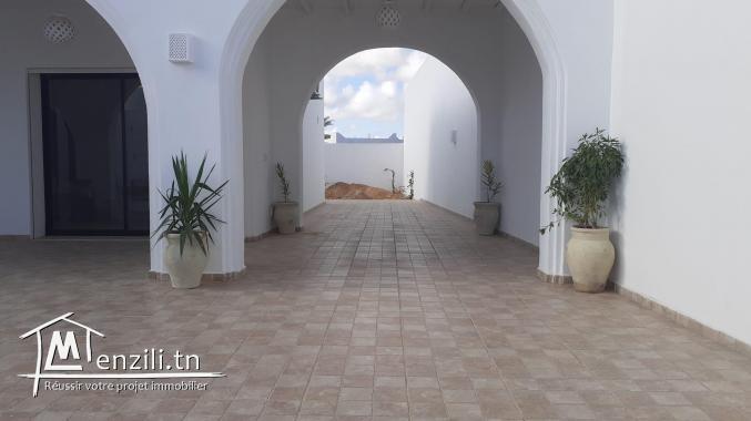 Villa neuve dans la zone touristique de Midoun