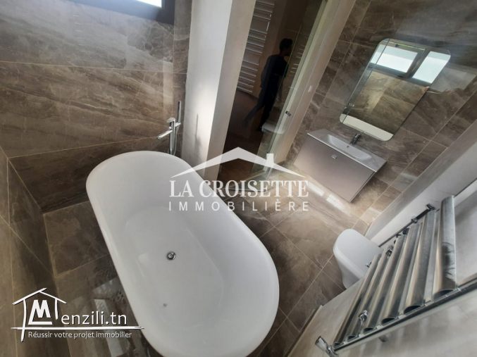 Duplex S2 meublé avec terrasse à Gammarth MDL0573