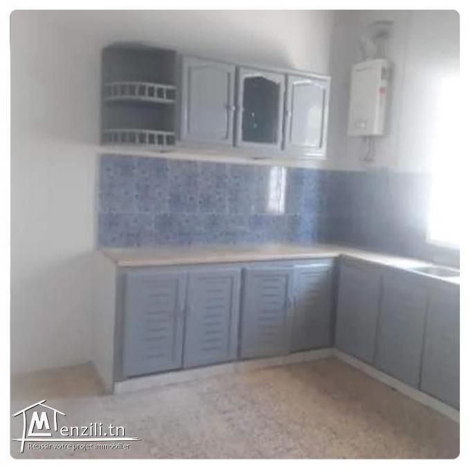 منزل من طابقين في حمام الأنف