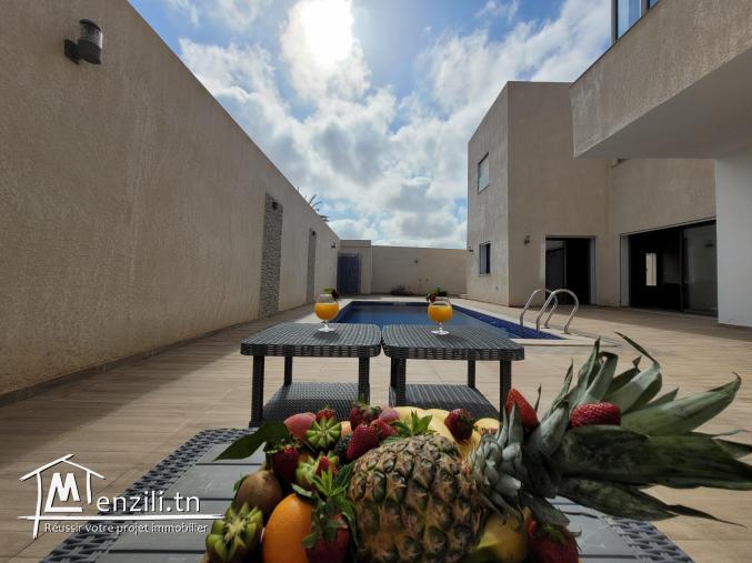 villa haut standing avec piscine à louer