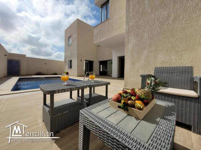 villa haut standing avec piscine à louer