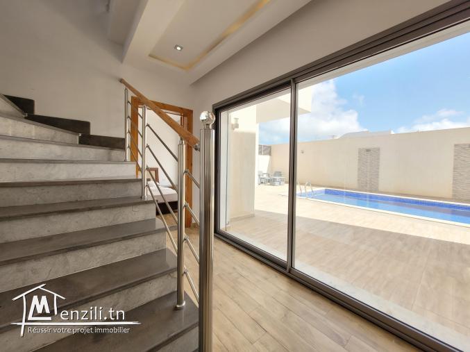 villa haut standing avec piscine à louer