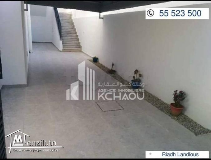 Riadh el Andalous à louer etage de villa s3