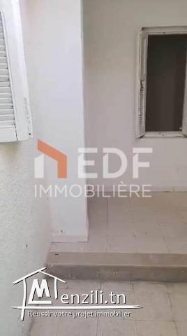 Réf AR1011 studio pour fille