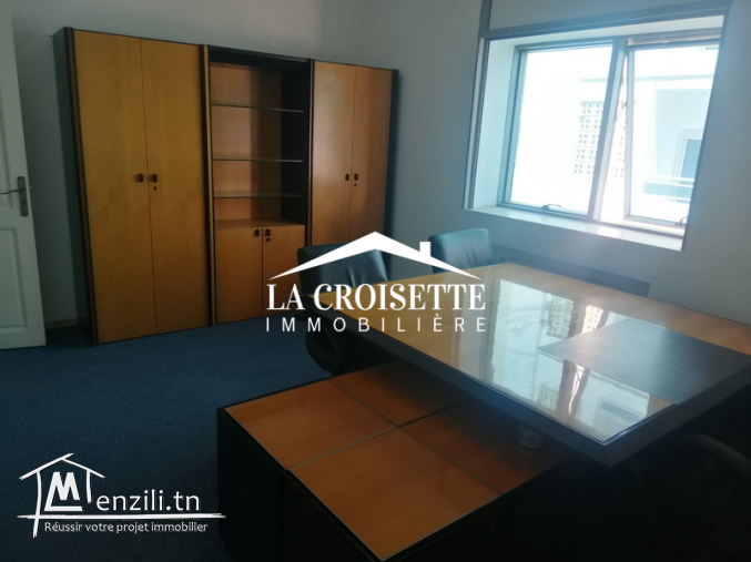 Bureau meublé H+4 ZBL0349