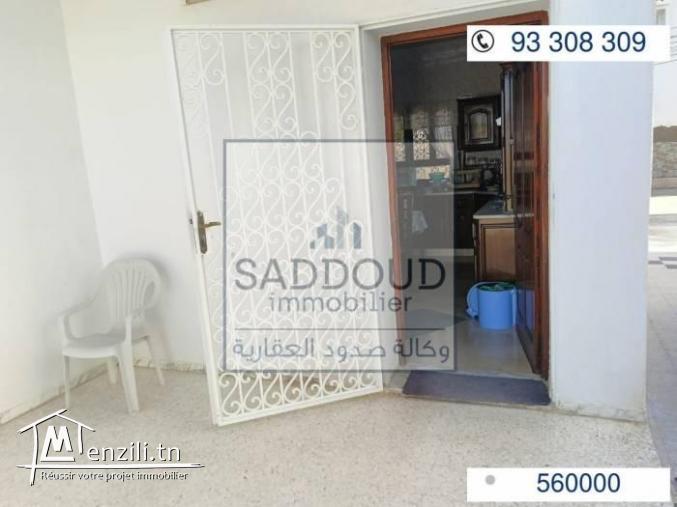 Villa Duplexe à Sidi Mansour km7 50m à droite de la route.