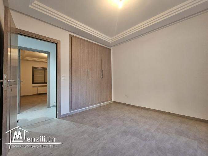 À louer un appartement S+3 jamais habité