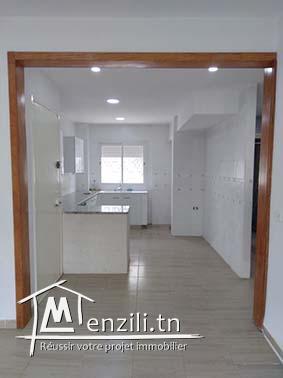 Appartement RDC rénové , immeuble zitouna , sfax