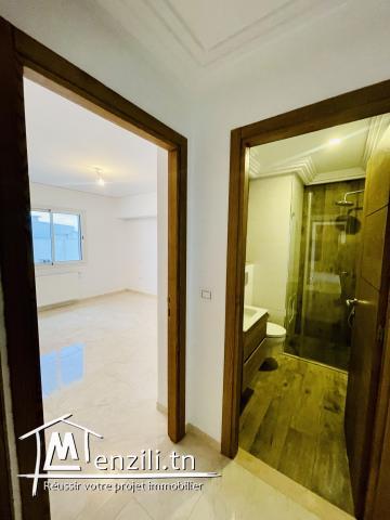 A louer S1 avec grande terrasse à menzah 9c