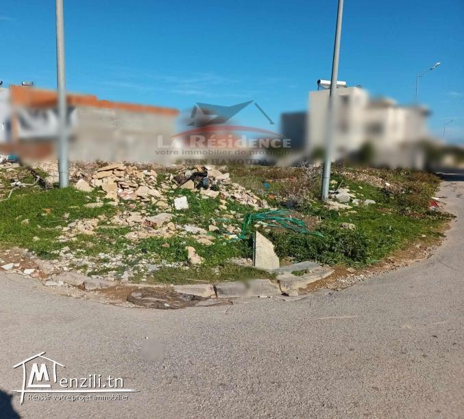 A vendre un terrain avec deux façades  à Ain Mariem , Bizerte.