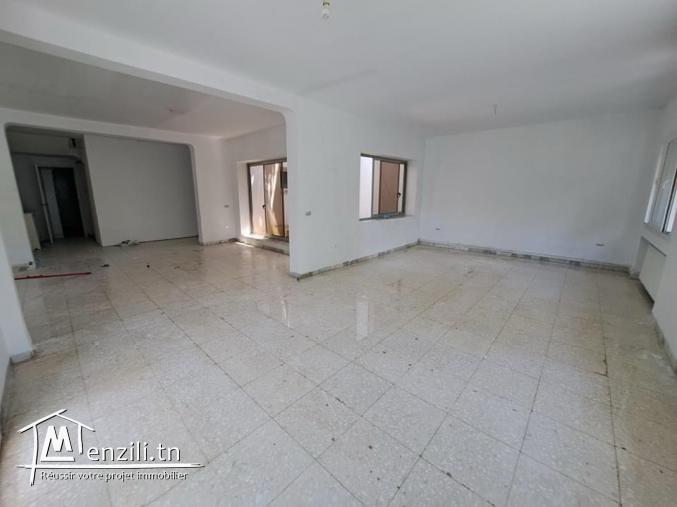 a louer une villa s+3 à la marsa nassim