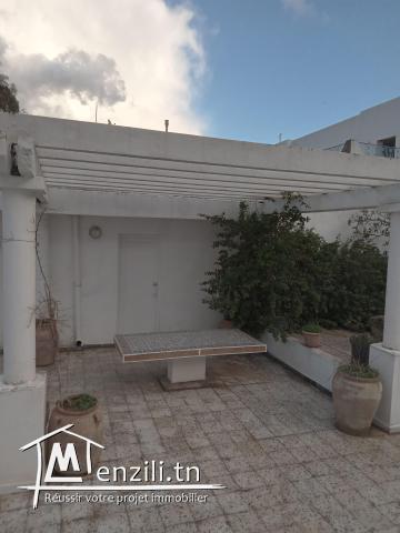 A louer villa à montfleury Tunis rdc 1er étage