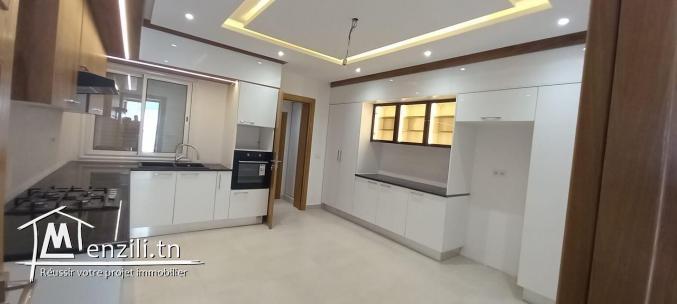 A Vendre Une Villa S5 Avec Piscine