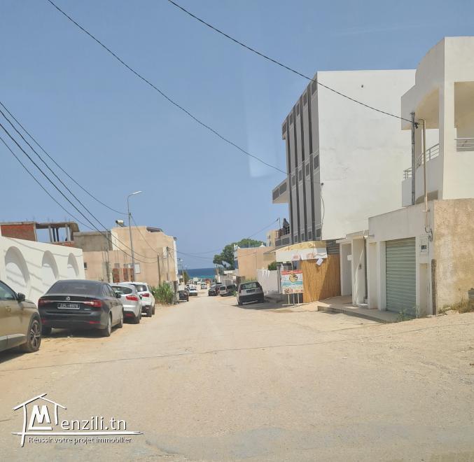 Un terrain de 675 m2 a vendre