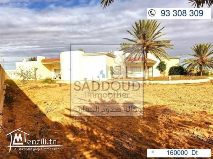 Terrain clôturé 900m² à vendre à Route Menzel cheker km9.