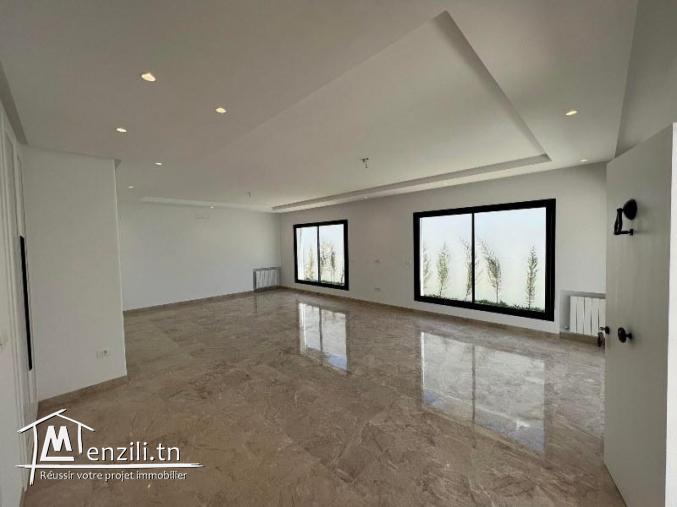 V367 Villa CHAHD ZONE CRAXI BELLA