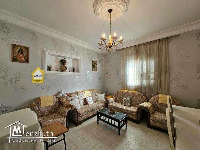 A vendre grande villa avec studio sur un grand terrain à Midoun Djerba