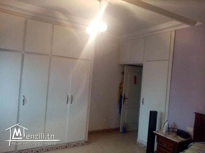 Vente de 2 maisons est un studio