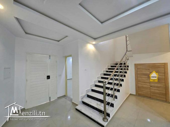 Villa de 170 m2  avec piscine et garage