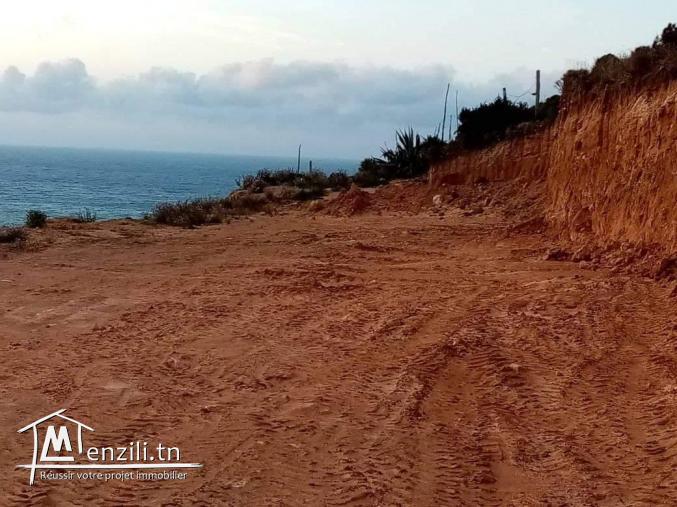 Terrain à Sounine au bord de la mer