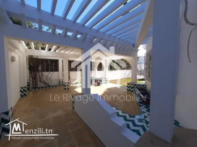 villa a carthage située dans un quartier résidentiel a Carthage.